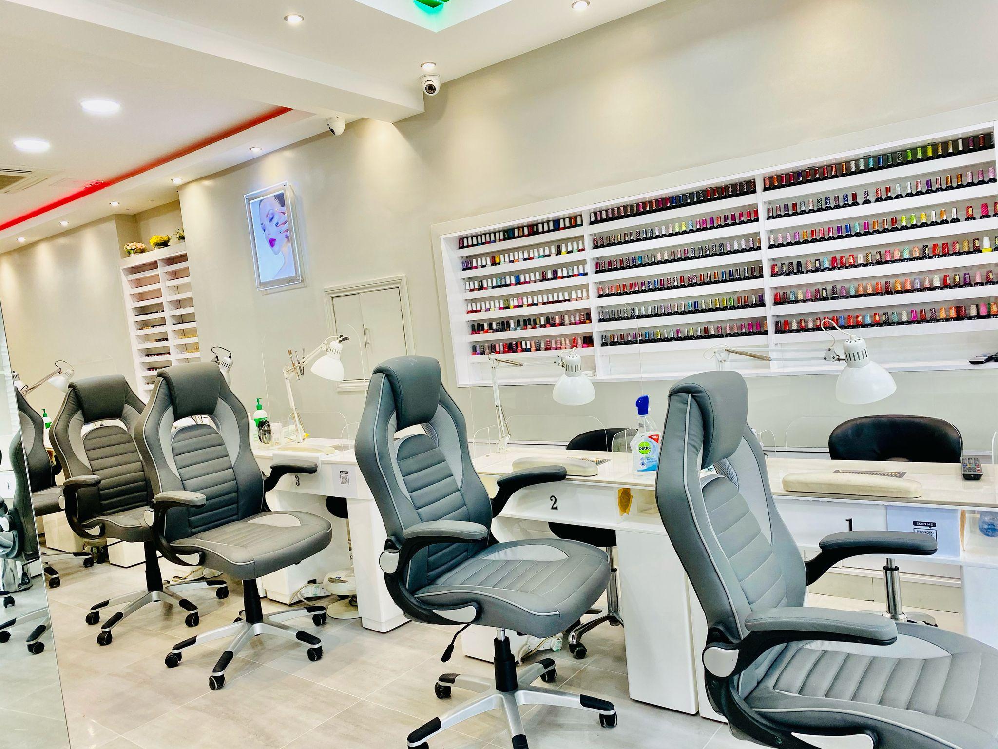 Gallery 26